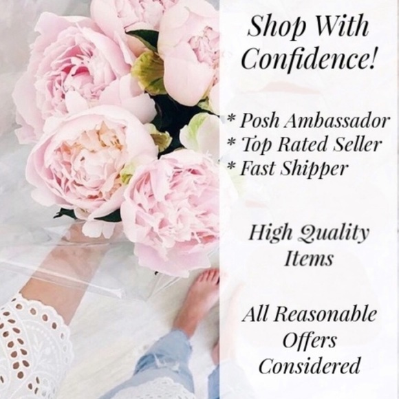 Abound Floral Square Neck Box Tank - Picture 4 of 4